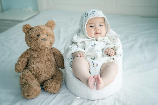 广州包生男孩的试管医院宝宝眼角发青怎么回事